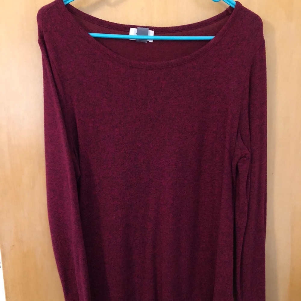 Maroon top
